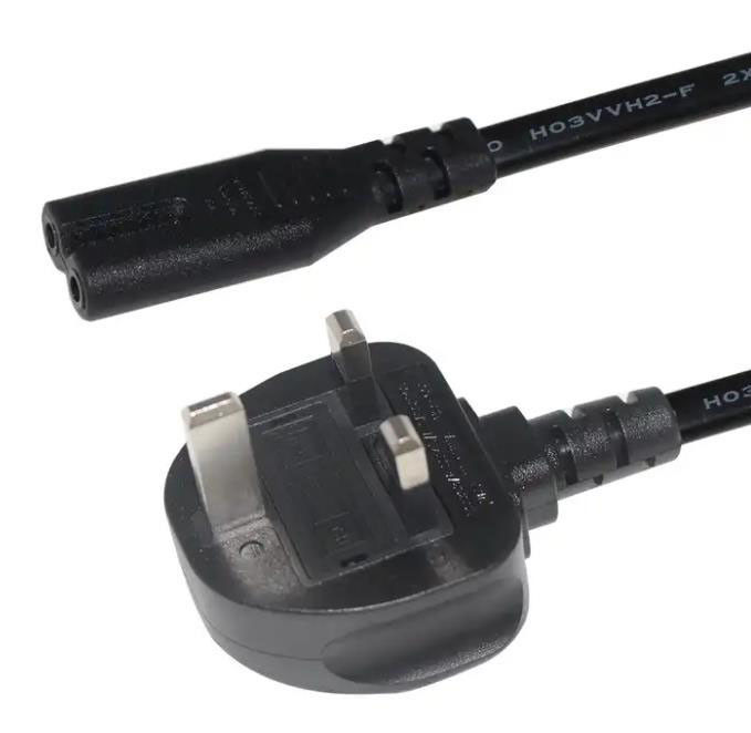 IEC UK AC أسلاك الكهرباء 1.5M 3 Prong Plug Mains Lead Cable 5Ft